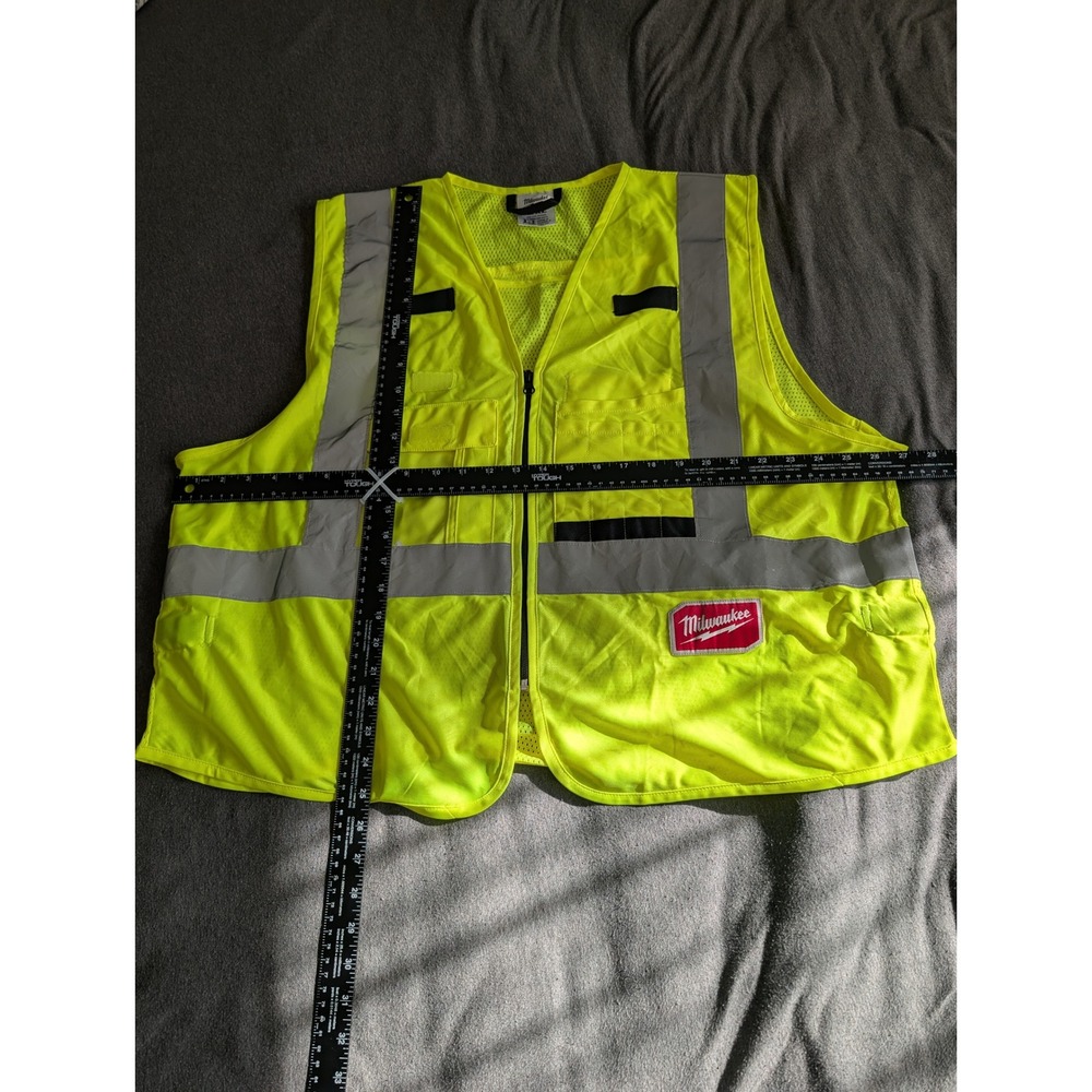 Milwaukee High Visibility Safety Vest Yellow Reflective L/XL 48-73-5022 Class 2